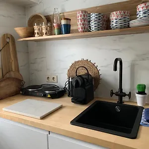 't Souterrain Apartment